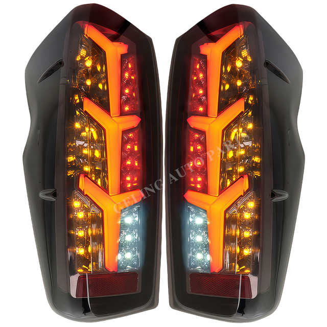 いすゞ DMAX 2020 2021 用の変更されたスモークレンズ LED リアライト
