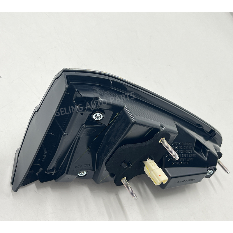 LED テールランプ 8978429920 8978429930 いすゞ Mux 2023 2024