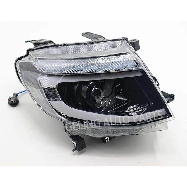 Faro principale per pick-up Ford Ranger T6 2012-2015
