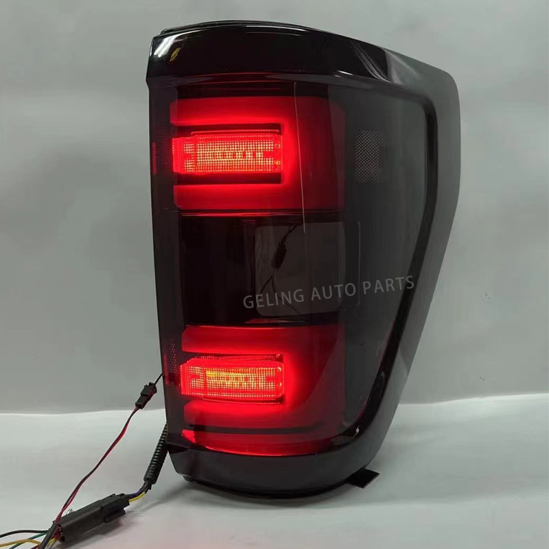 ضوء خلفي LED مدخن لسيارة فورد F150 2021 - 2022