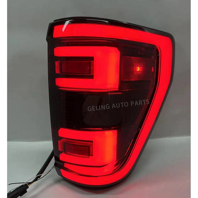 Ford F150 2021 - 2022 İ&ccedil;in F&uuml;me LED Arka Işık