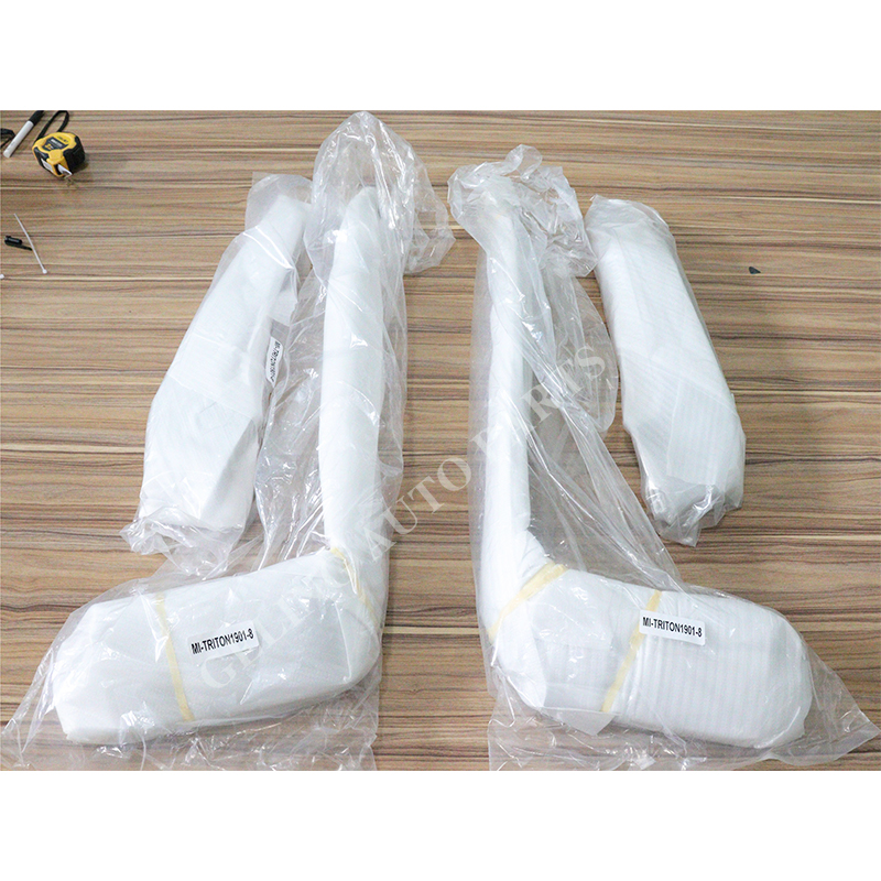 แถบกันชนหน้าตัวบนสำหรับ Mitsubishi Triton L200 2019