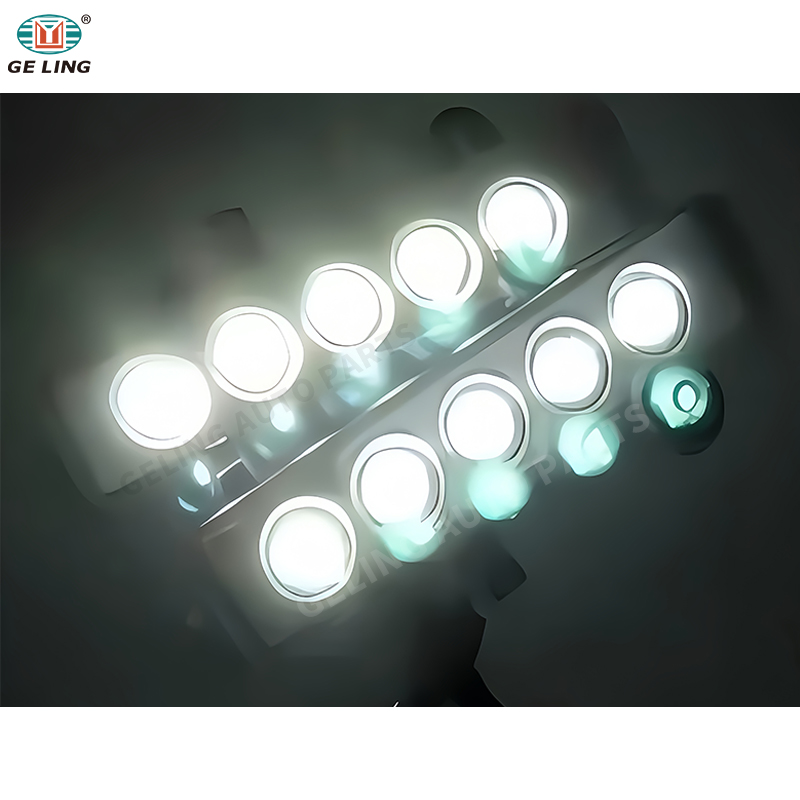 Toyota Land Cruiser Fj70 i&ccedil;in LED G&uuml;nd&uuml;z Farı