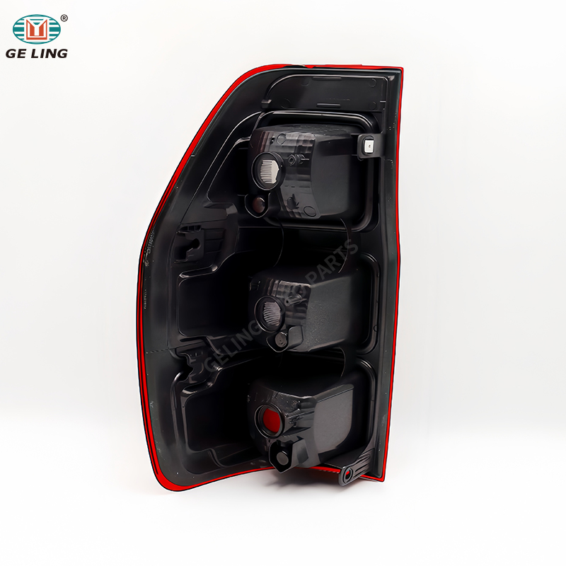 Ford Ranger 2012-2015 i&ccedil;in Kırmızı Kuyruk Lambası JB3Z13404G