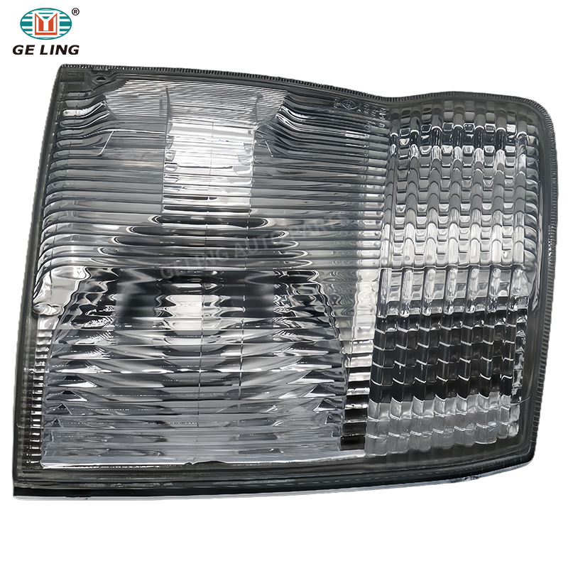 Lampu Kabut Depan Untuk Nissan Urvan Escapade E24 1997-2002