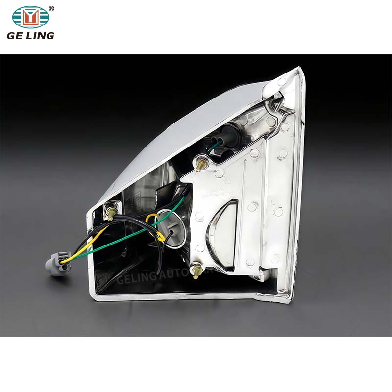 Lampe d'angle chrom&eacute;e pour Toyota Land Cruiser FJ75