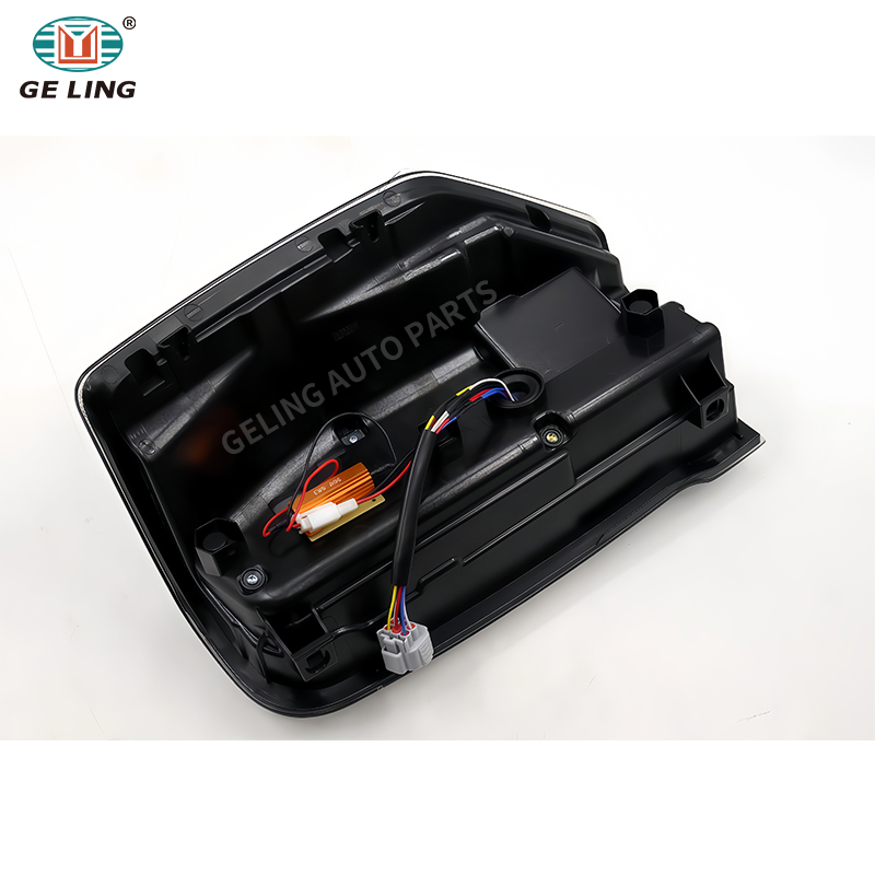  Lampu Belakang Lampu Belakang Mobil LED Geling untuk Mitsubishi Triton 2019-2020